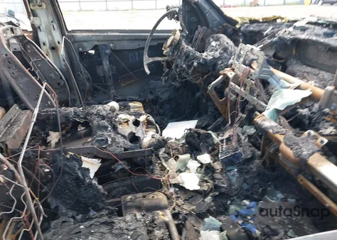 2021 Ram 1500 Classic Tradesman 4X2 6'4 Box from USA, damaged, VIN 1C6RR6FG8MS525121